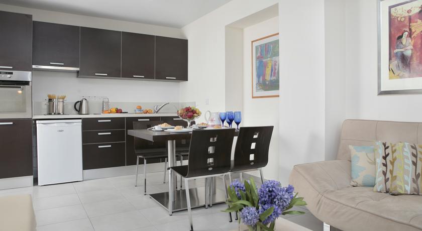 Апартаменты в отеле Anemi Hotel Apartments, Пафос, Кипр