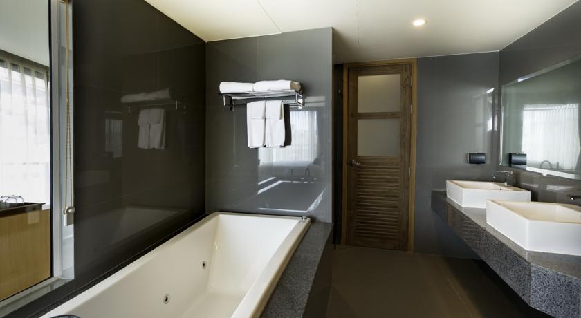 Номера в отеле The Lunar Patong, Пхукет, Таиланд