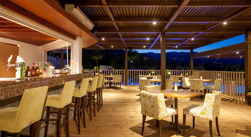 Бар на террасе