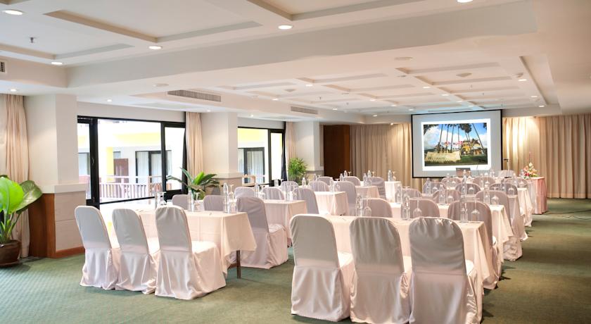 Конференц-зал