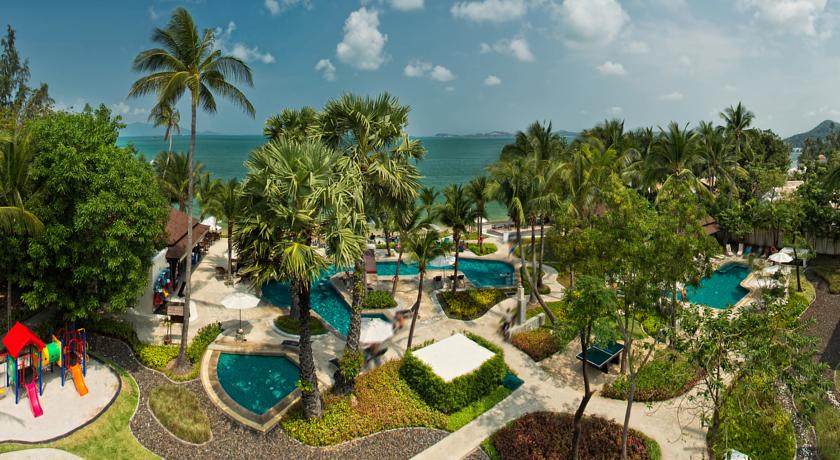 Территория отеля