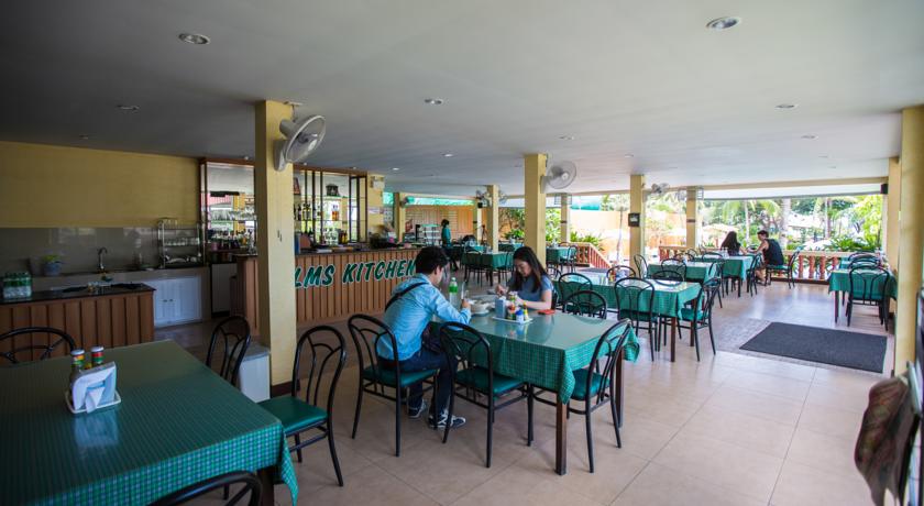 В ресторане