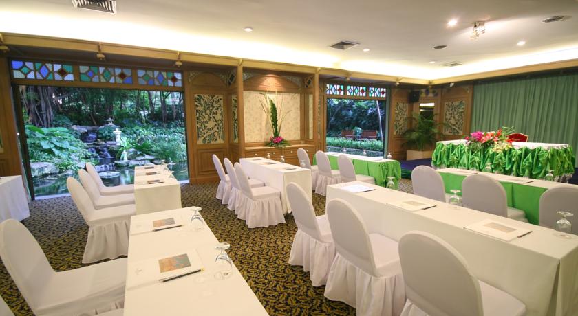 Конференц-зал