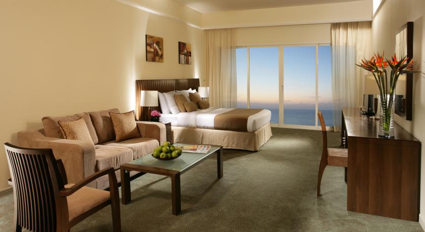 Номера в отеле Ramada Beach Hotel Ajman, Аджман, ОАЭ