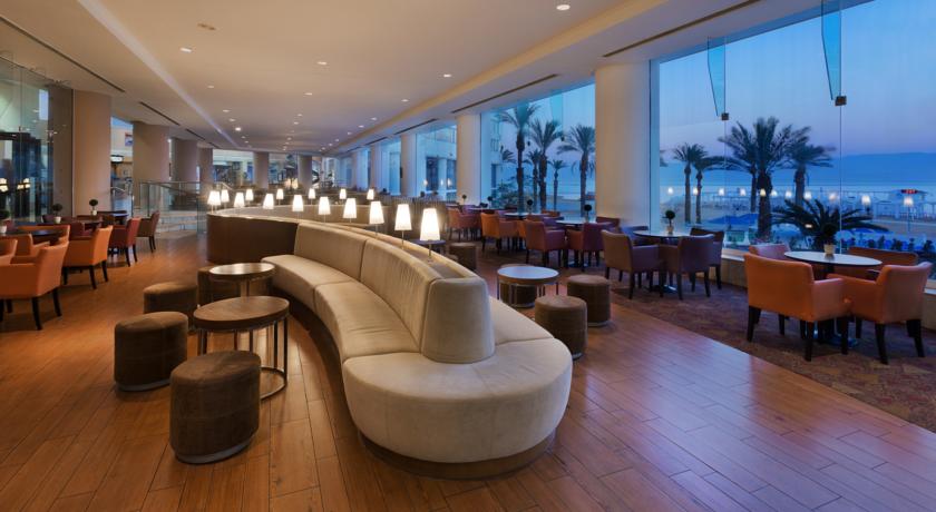 Лаунж в холле