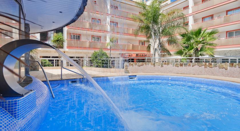 Аквамассаж в бассейне