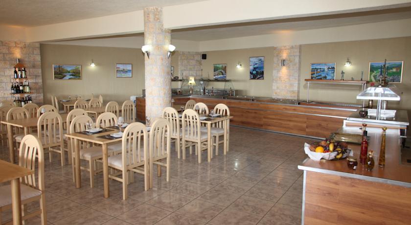 Ресторан со шведским столом