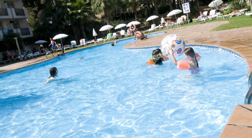 Открытый бассейн