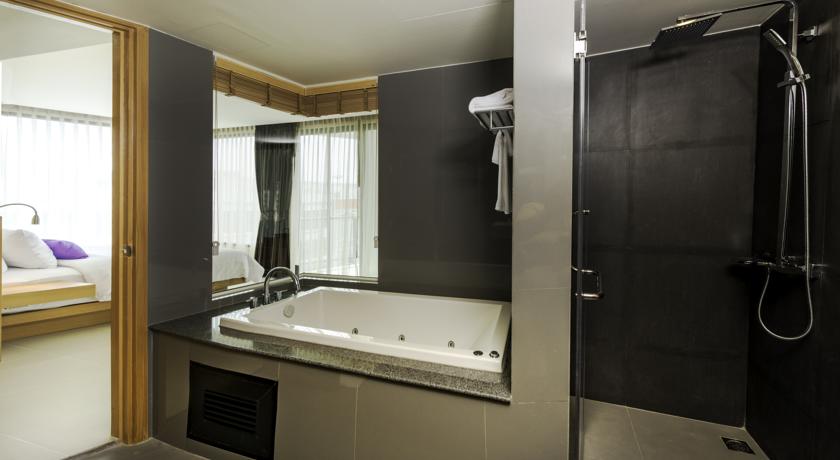 Номера в отеле The Lunar Patong, Пхукет, Таиланд