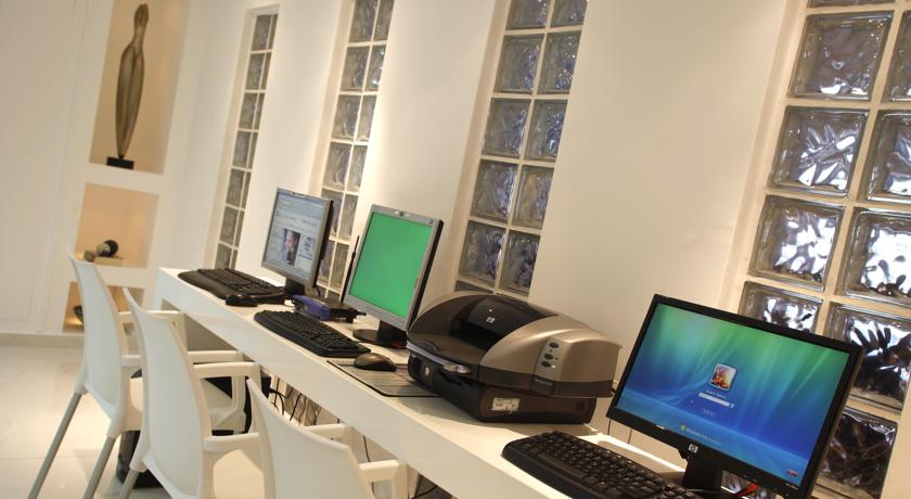 Интернет-кафе