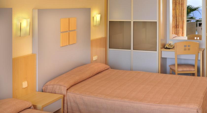 Номера в отеле Caprici, Коста дель Маресме, Испания