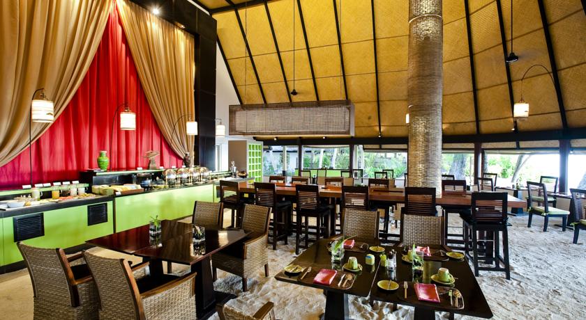 В ресторане