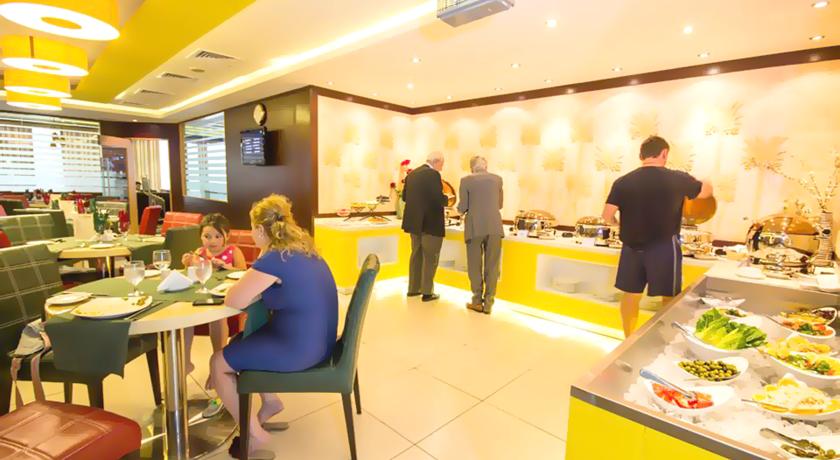 Ресторан со шведским столом