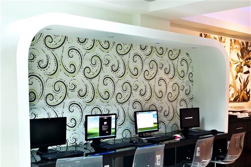 Интернет-кафе