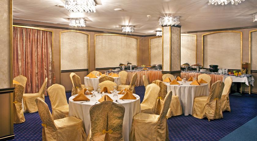 Банкетный зал