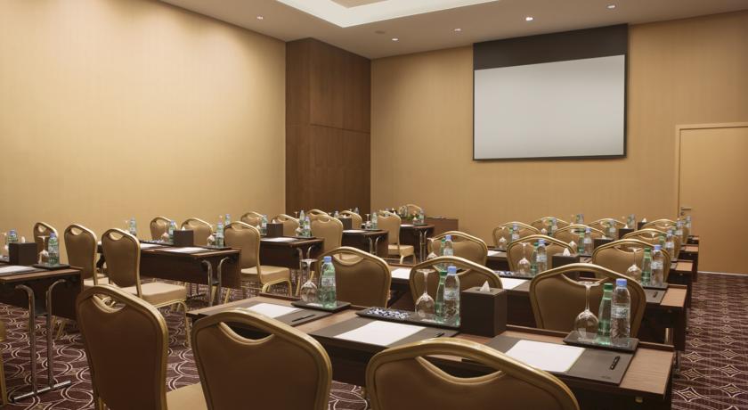 Конференц-зал