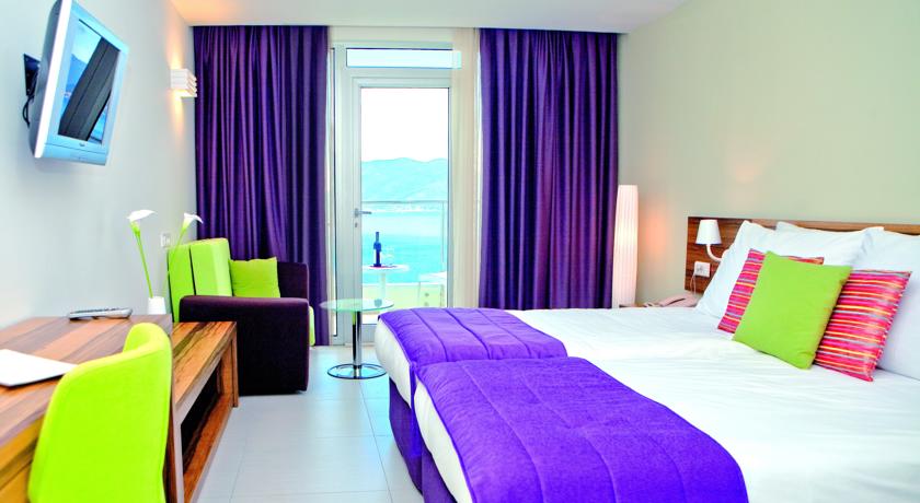 Номера в отеле Club Hotel Riviera, Игало, Черногория