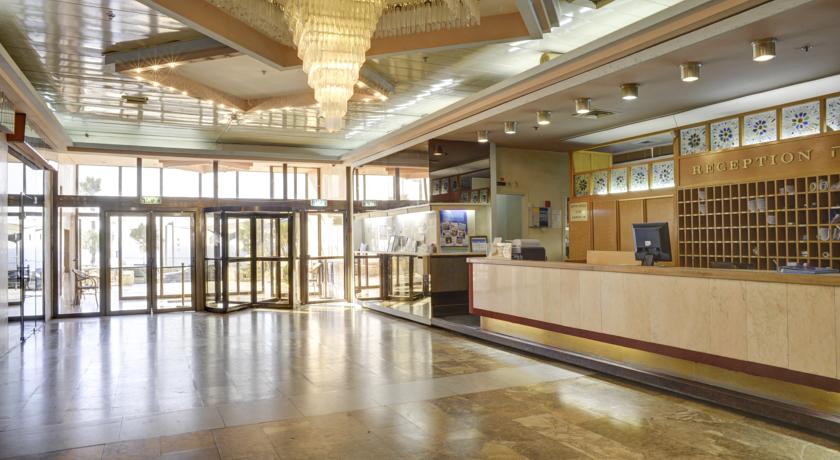 Холл и рецепция