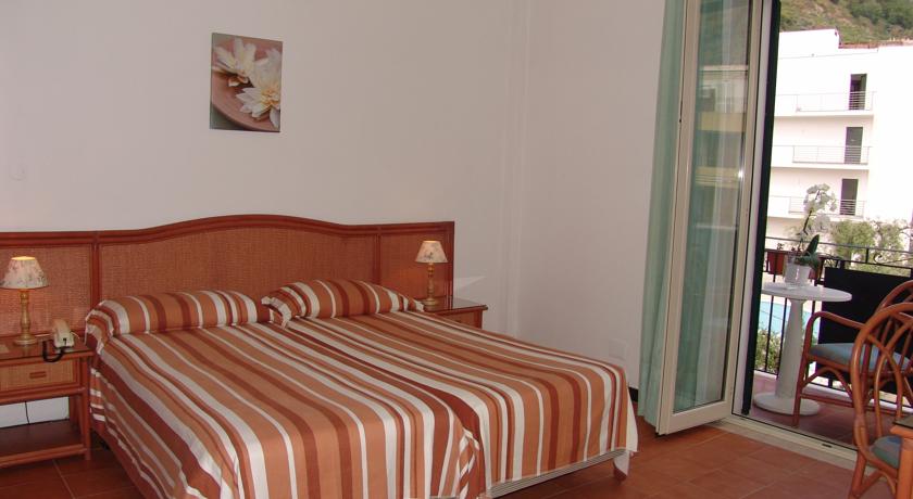 Номера в отеле Park Hotel Silemi, Летоянни, Италия