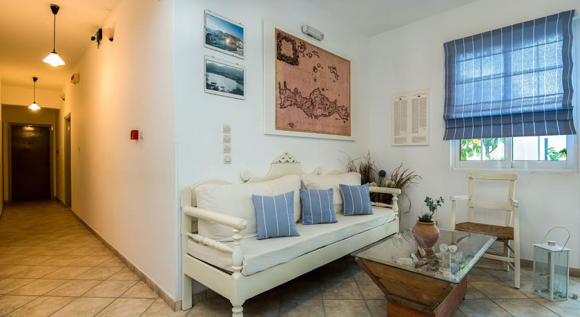 Лаунж в холле