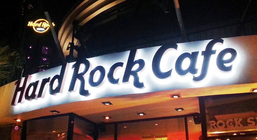 В 5 минутах ходьбы от отеля находится Rock Cafe