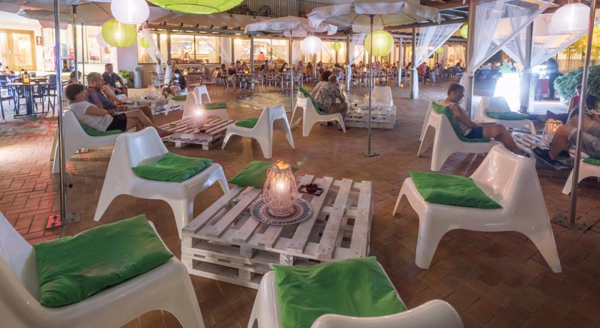 Лаунж на пляже