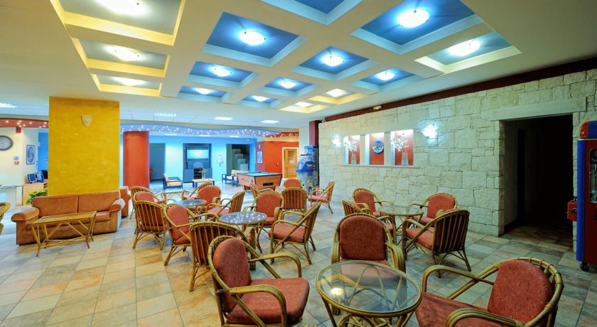 Лаунж в холле