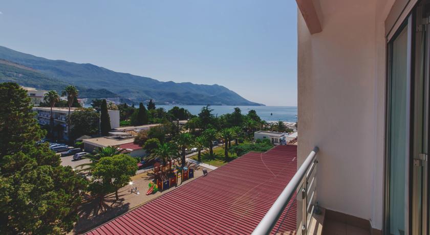 Вид с балкона номера