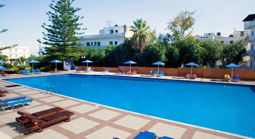 Открытый бассейн