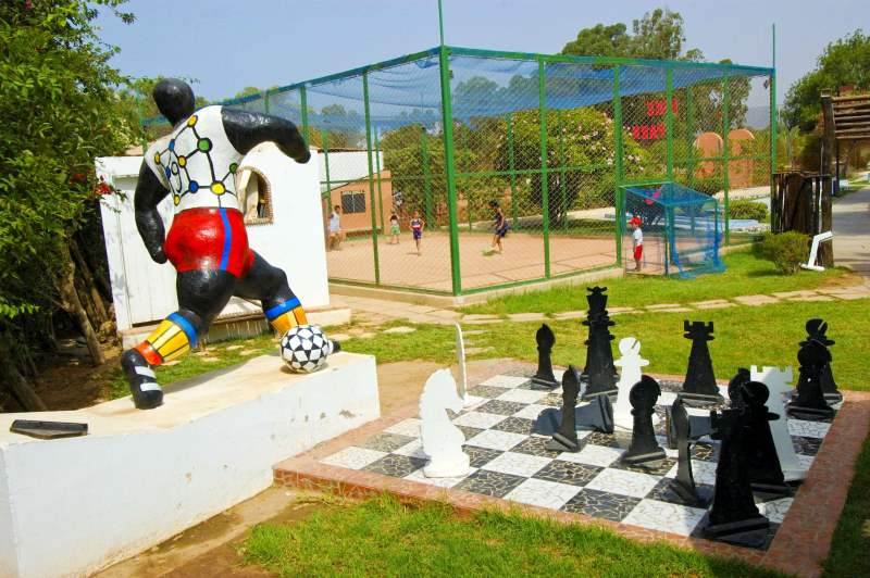 Территория игр и развлечений