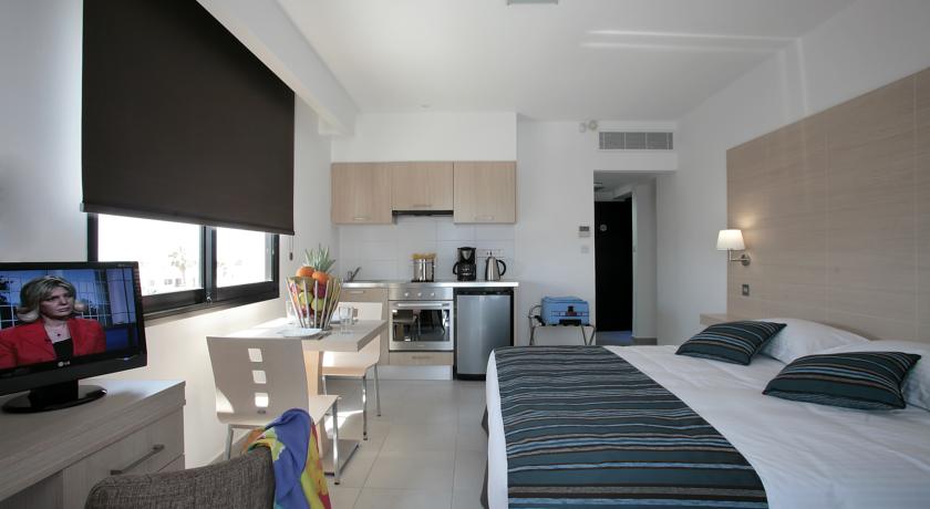 Номера в отеле Anemi Hotel Apartments, Пафос, Кипр