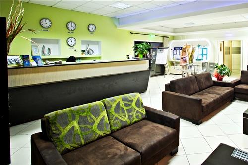 Рецепция в холле