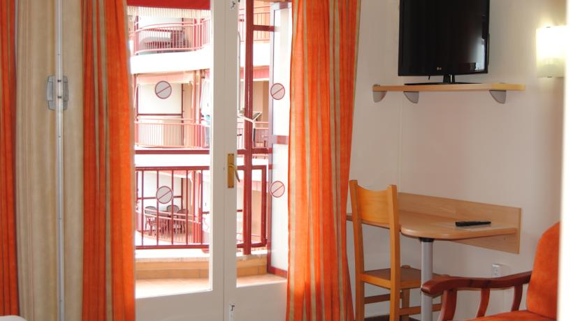 Номера в отеле Albatros Apartments, Коста-Дорада, Испания