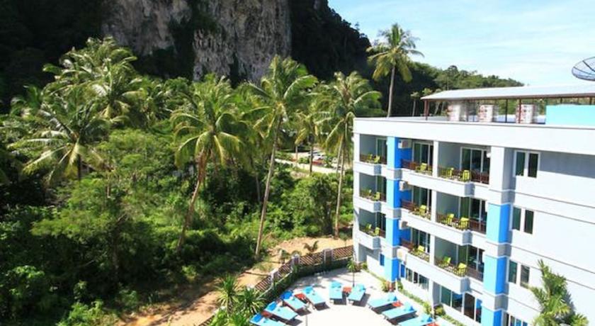 Территория отеля