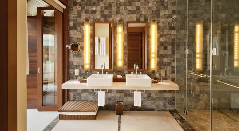 Номера в отеле Paradise Island Resort & Spa, Северный Мале Атолл, Мальдивы