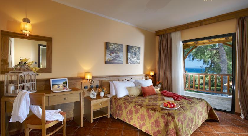 Номера в отеле Blue Dolphin Hotel, Халкидики-Ситония, Греция