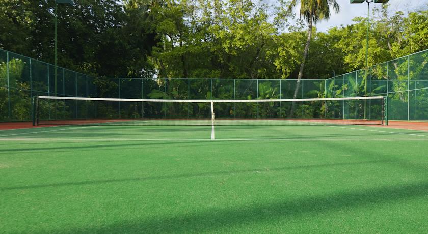 Теннисный корт