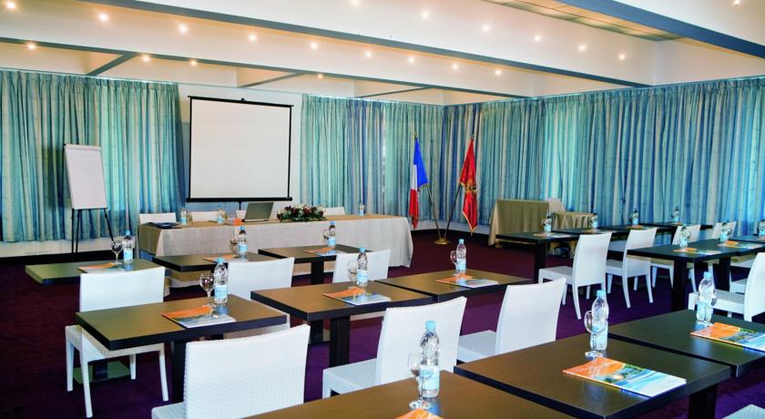 Конференц-зал