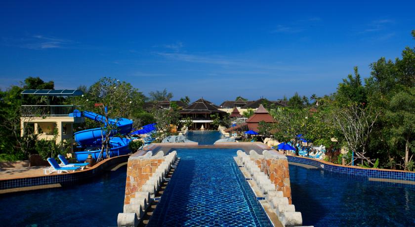 Открытый бассейн