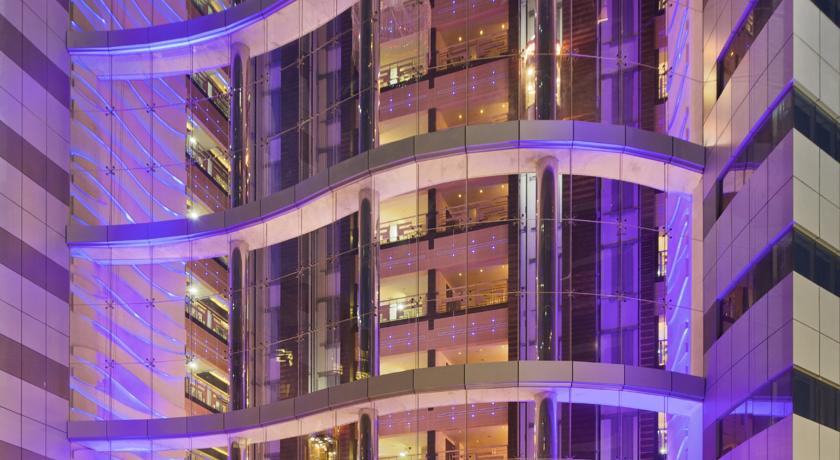 Отель DoubleTree by Hilton Hotel and Residences Dubai, Дубай, ОАЭ