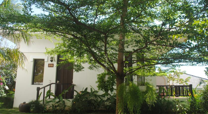 Бунгало в саду