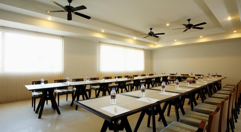 Конференц-зал