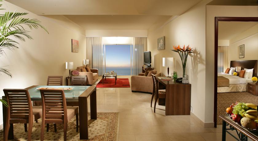 Номера в отеле Ramada Beach Hotel Ajman, Аджман, ОАЭ