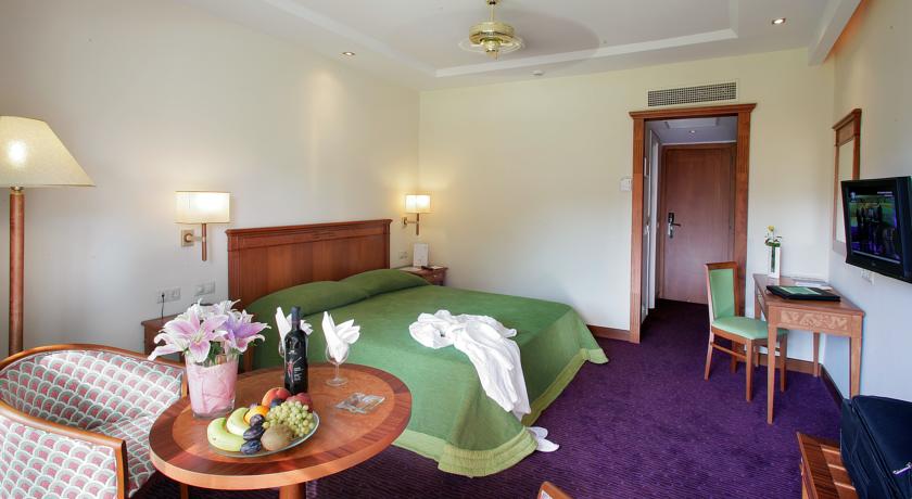 Номера в отеле Theophano Imperial Palace, Халкидики-Кассандра, Греция