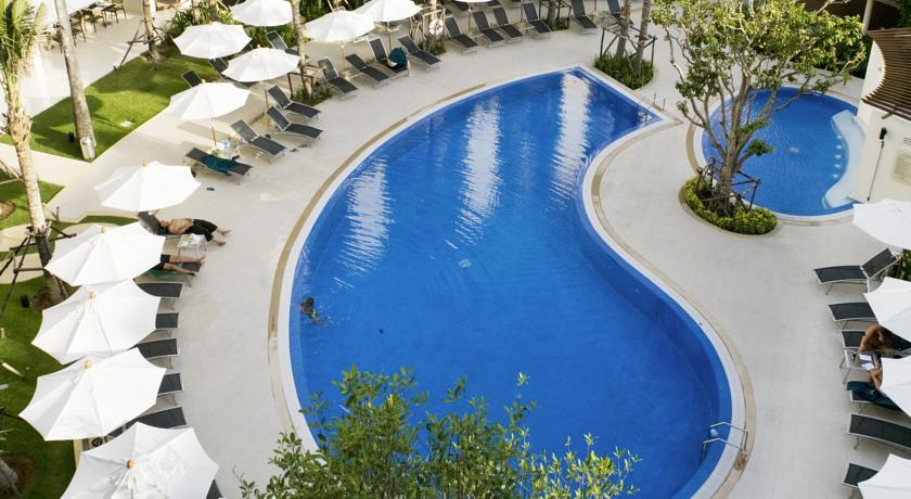 Открытый бассейн с детским отеделением