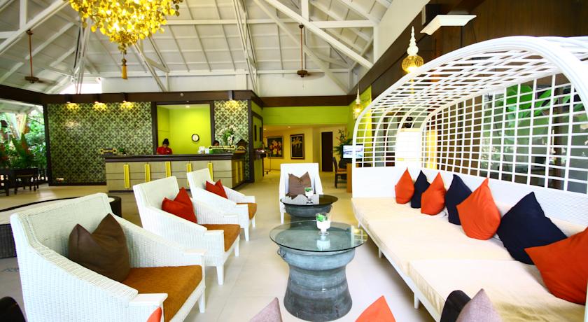 Рецепция в холле