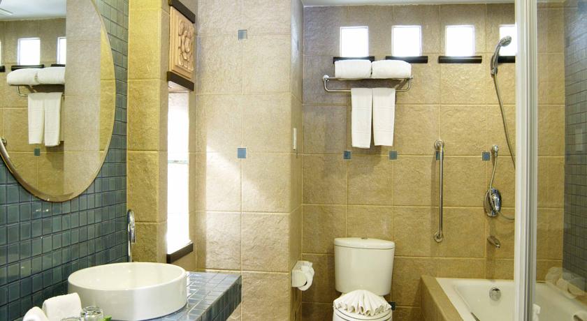 Номера в отеле Woraburi Phuket Resort & Spa, Пхукет, Таиланд