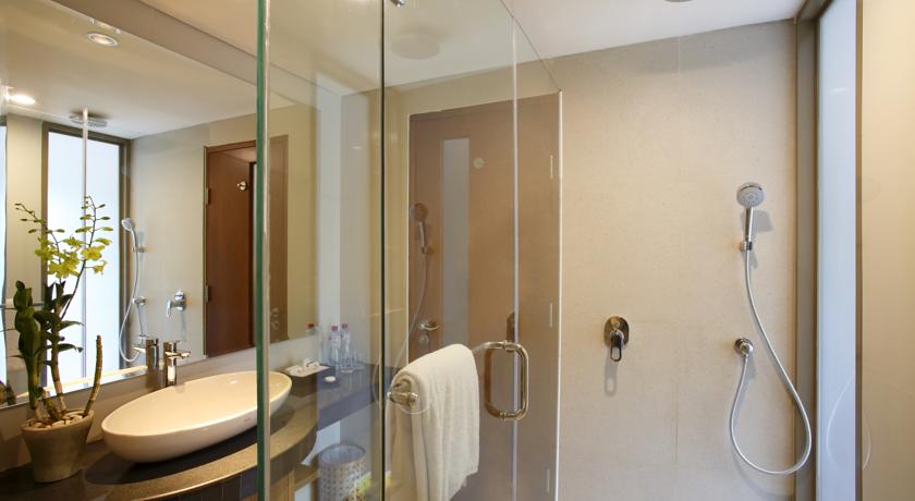 Номера в отеле Swiss-Belhotel Petitenget, Бали, Индонезия