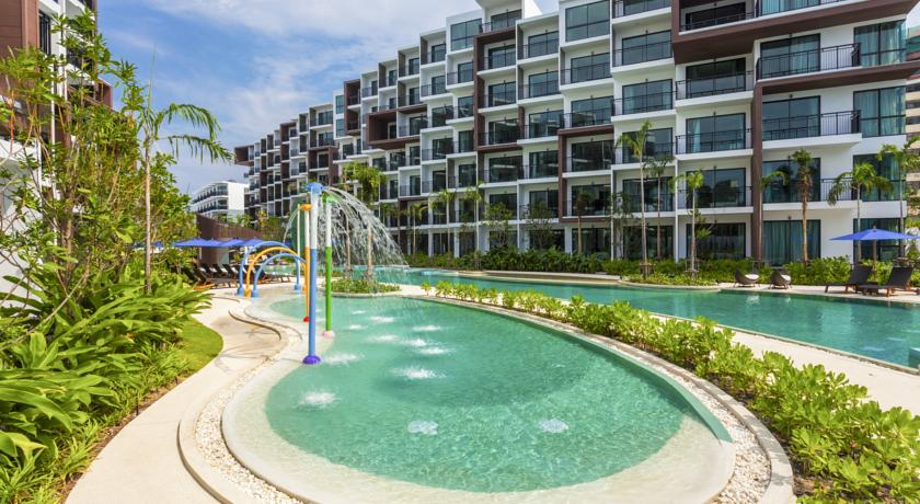 Открытый бассейн