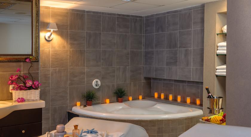 Номера в отеле David Dead Sea Resort & Spa, Эйн Бокек, Израиль